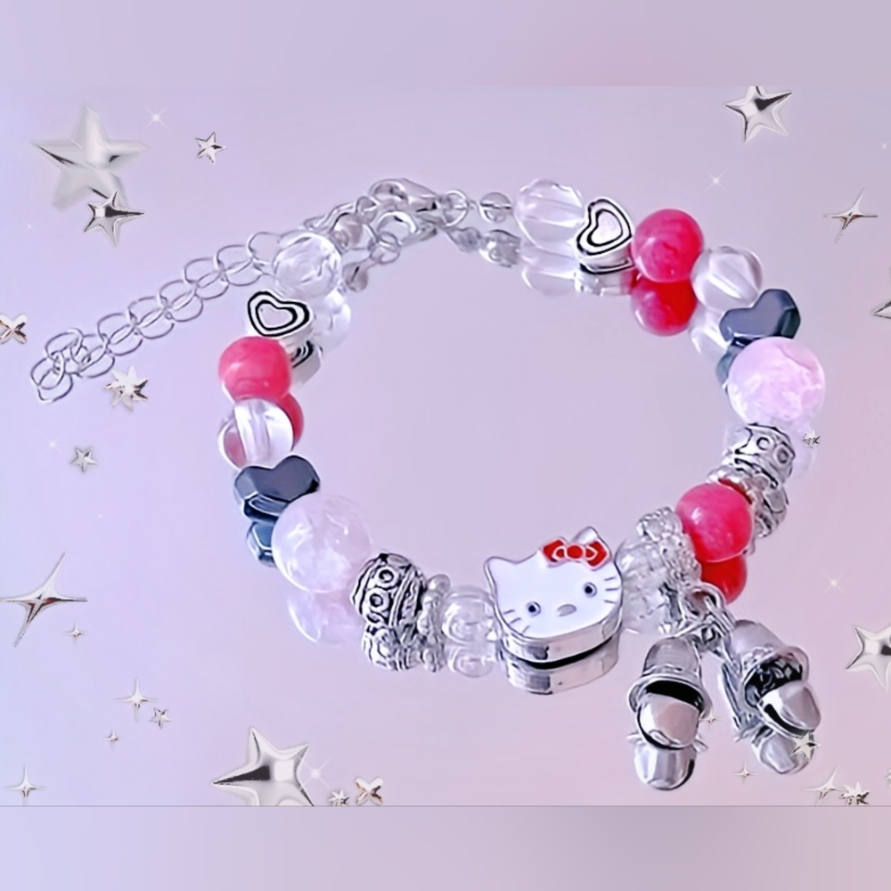 Beautiful Hello Kitty Charm Bracelet - 15cm Adjustable